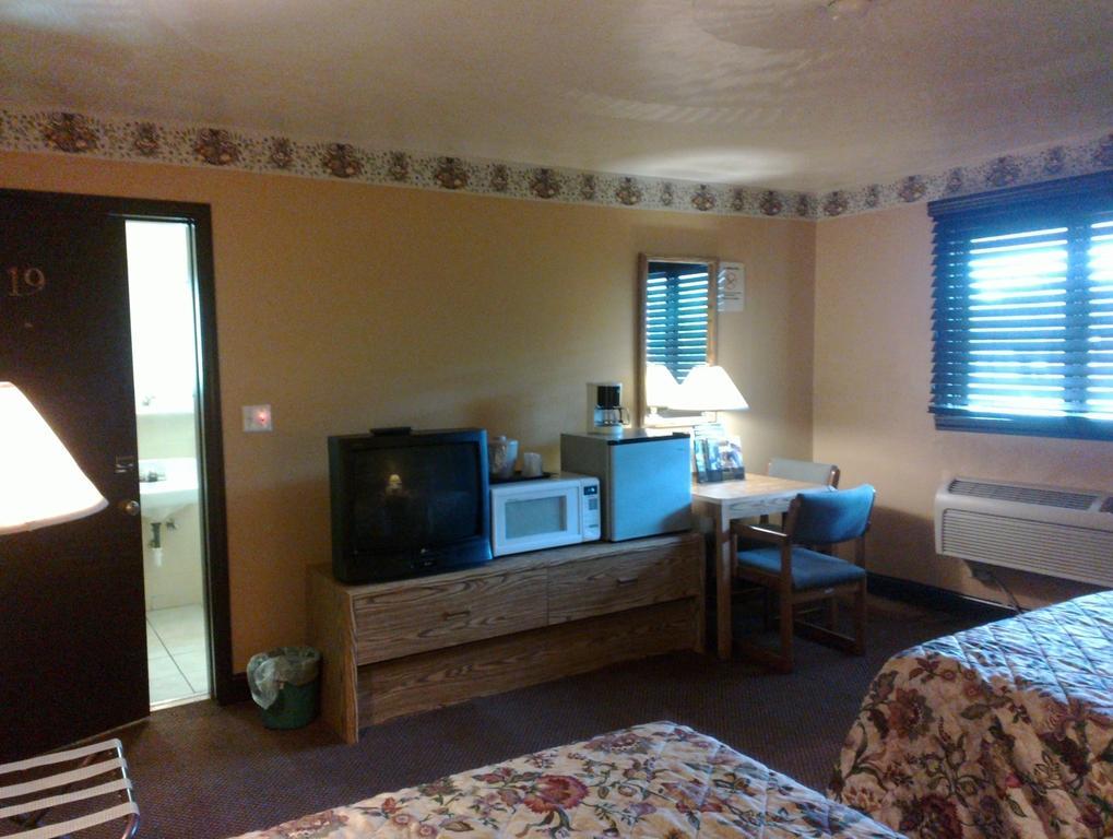 Colonial Inn Mercer-Grove City المظهر الخارجي الصورة